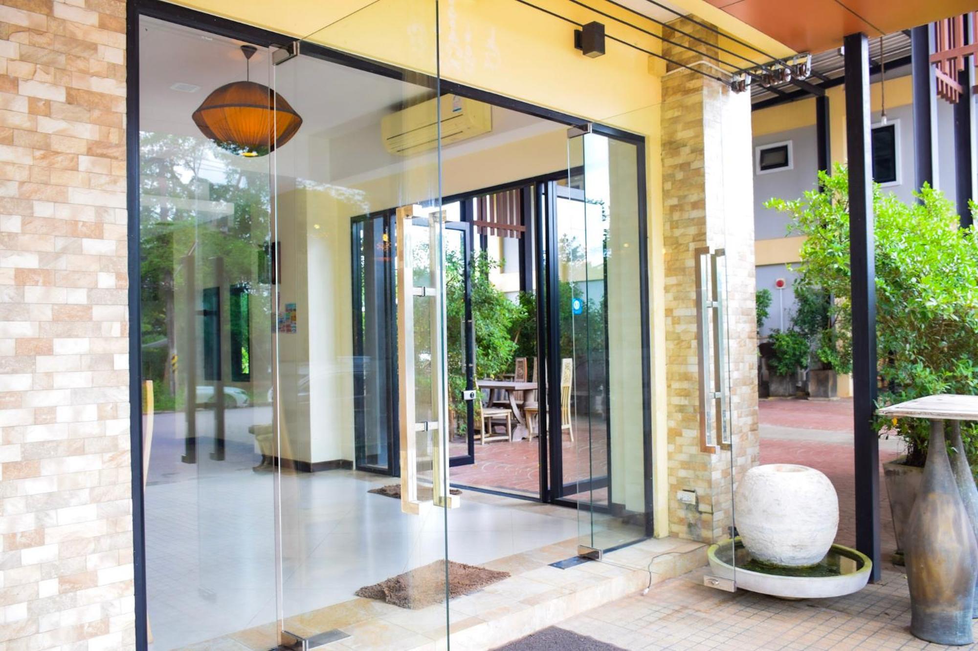 Chivapuri Trat Hotel Екстериор снимка