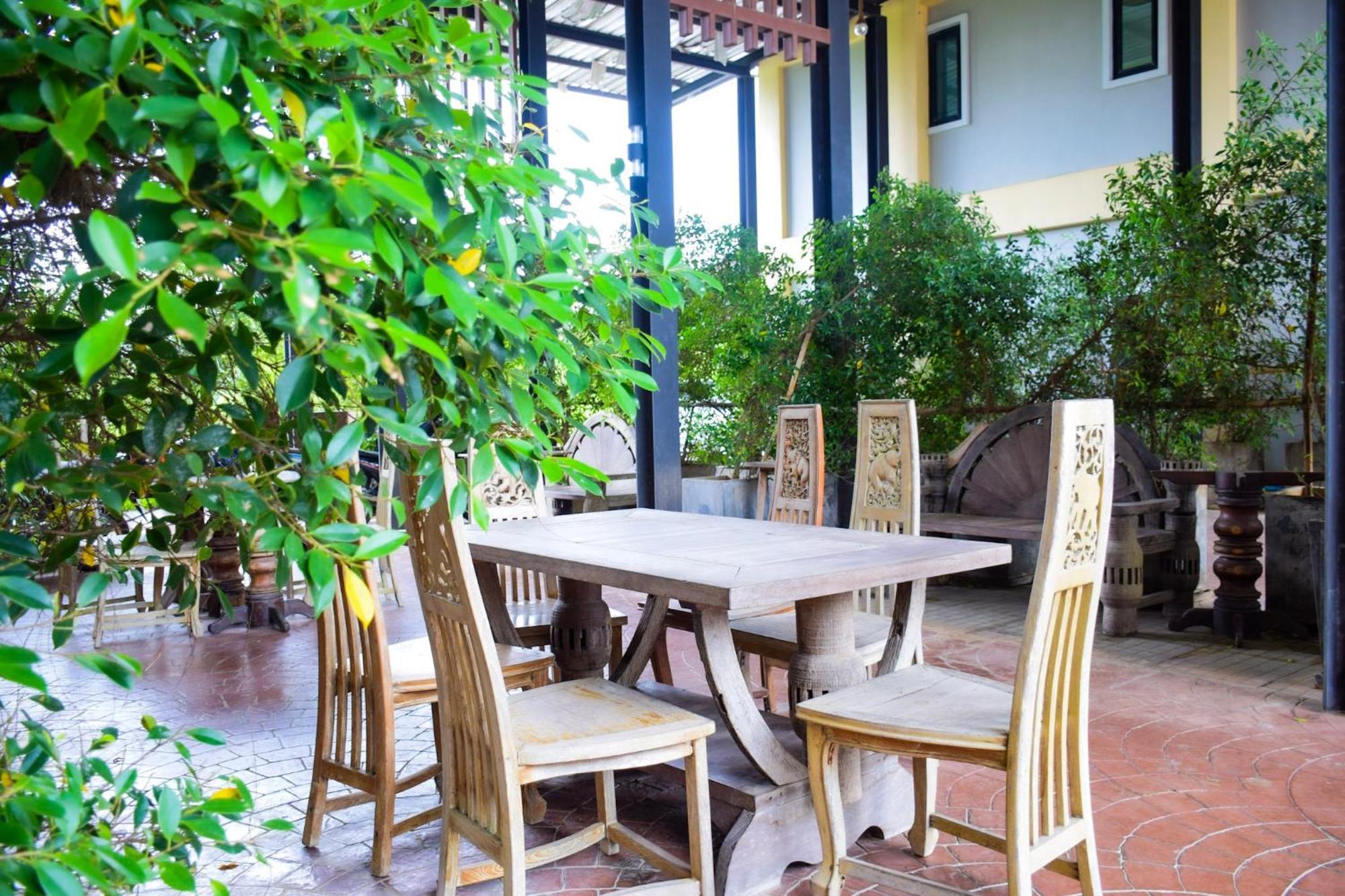 Chivapuri Trat Hotel Екстериор снимка