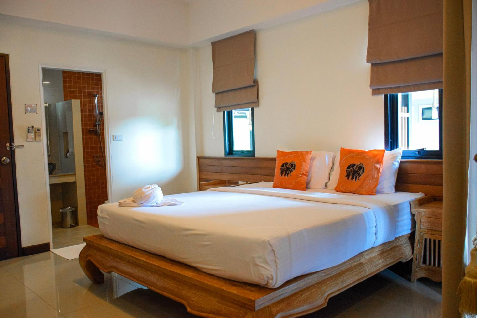 Chivapuri Trat Hotel Стая снимка