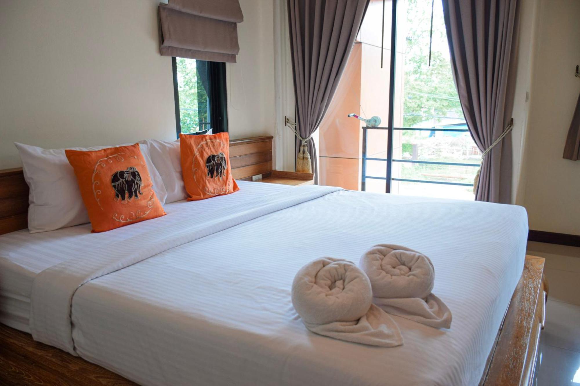 Chivapuri Trat Hotel Стая снимка